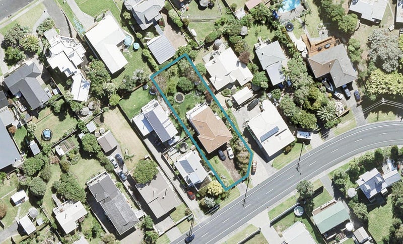 1356 Whangaparaoa Road, Army Bay, Whangaparaoa - Carousel 1