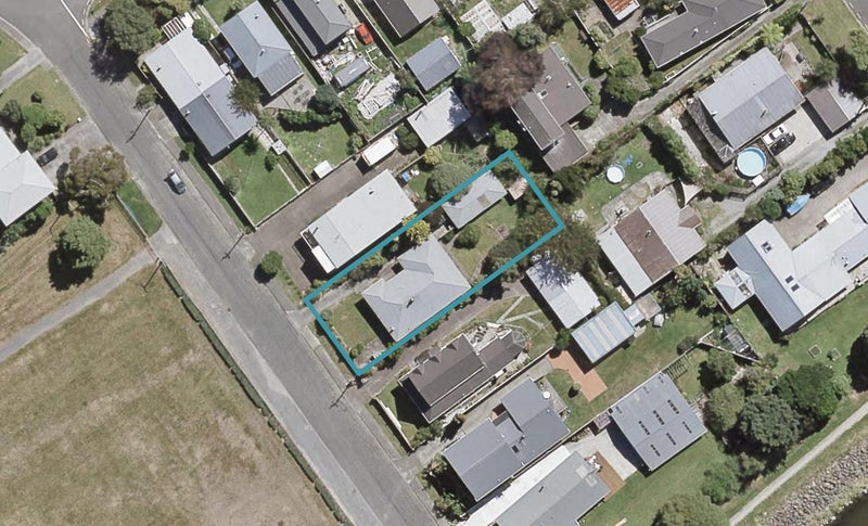 3 Carter Street, Belmont, Lower Hutt - Carousel 1