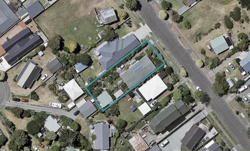 24 Eruini Street, Waikanae Beach, Waikanae - Carousel 1