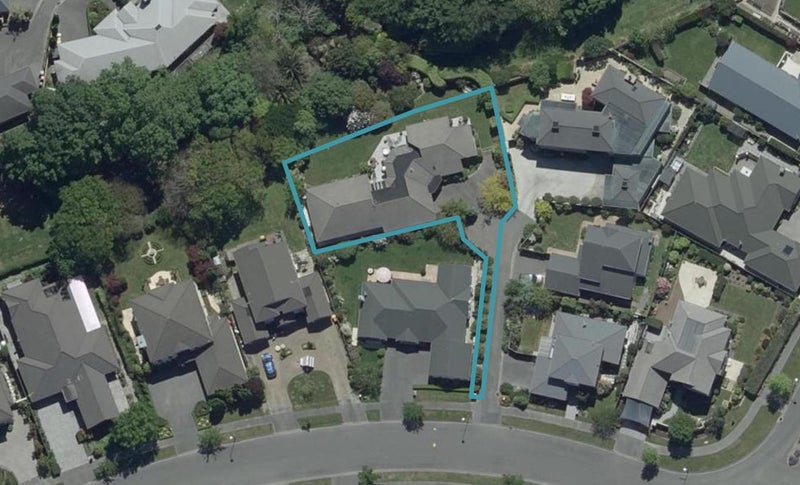 10 Skyedale Drive, Harewood, Christchurch - Carousel 1