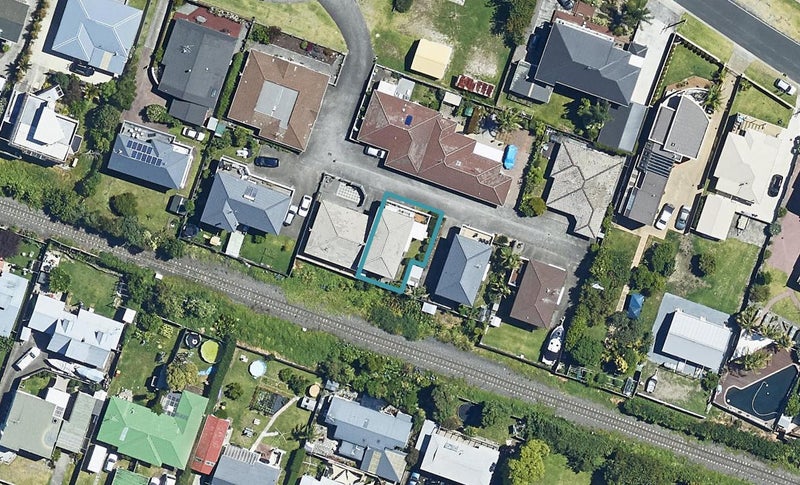 8 Finlowe Way, Otumoetai, Tauranga - Carousel 1