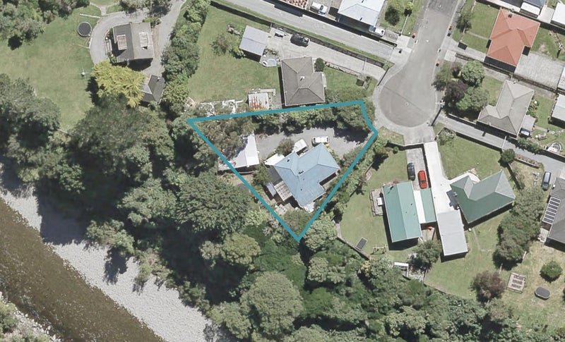 16 Waimarama Grove, Birchville, Upper Hutt - Carousel 1