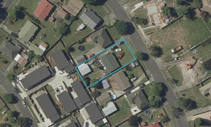 10 Exeter Crescent, Takaro, Palmerston North - Carousel 1