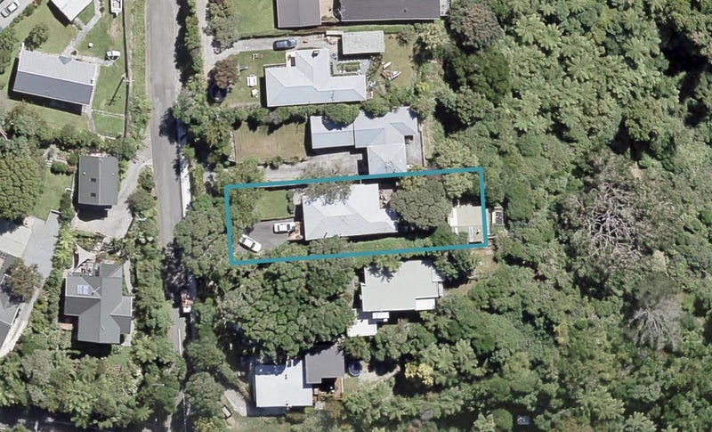 6 Foster Crescent, Belmont, Lower Hutt - Carousel 1