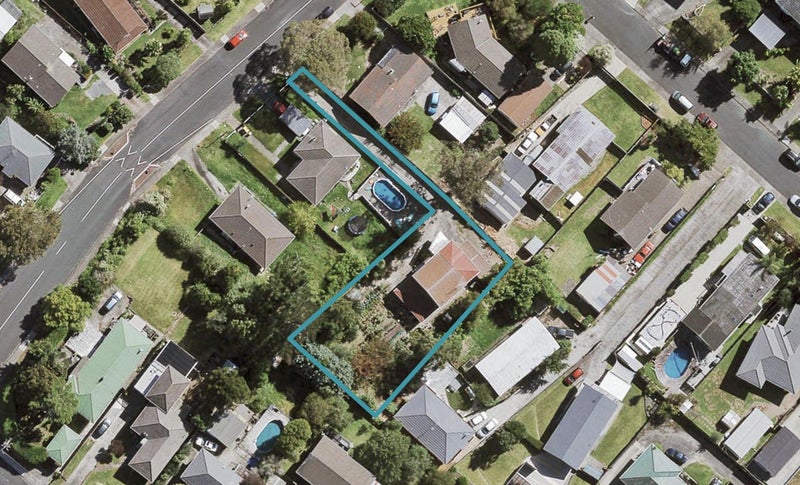 32 Waari Avenue, Sunnyvale, Auckland - Carousel 1