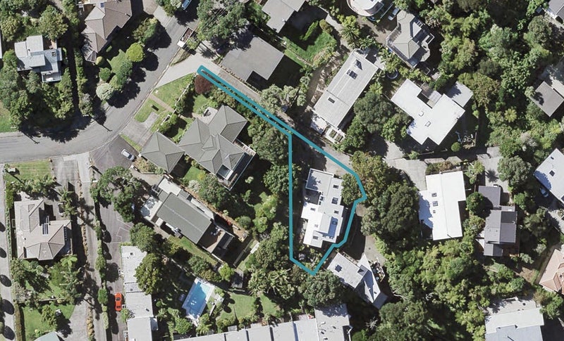 12A Parr Terrace, Castor Bay, Auckland - Carousel 1