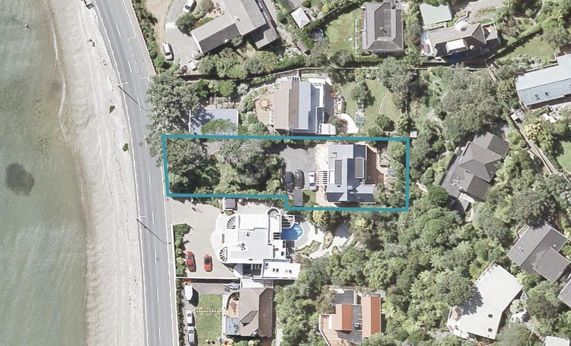232 Marine Drive, Lowry Bay, Lower Hutt - Carousel 1