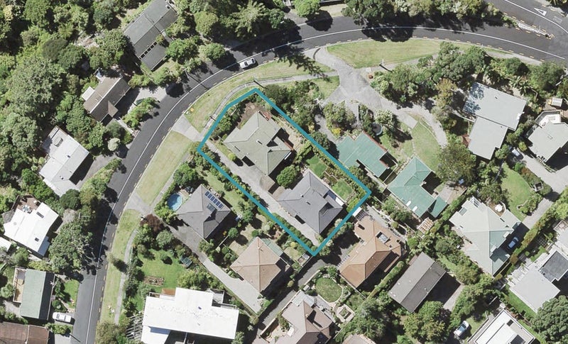 2/79 Castor Bay Road, Castor Bay, Auckland - Carousel 1