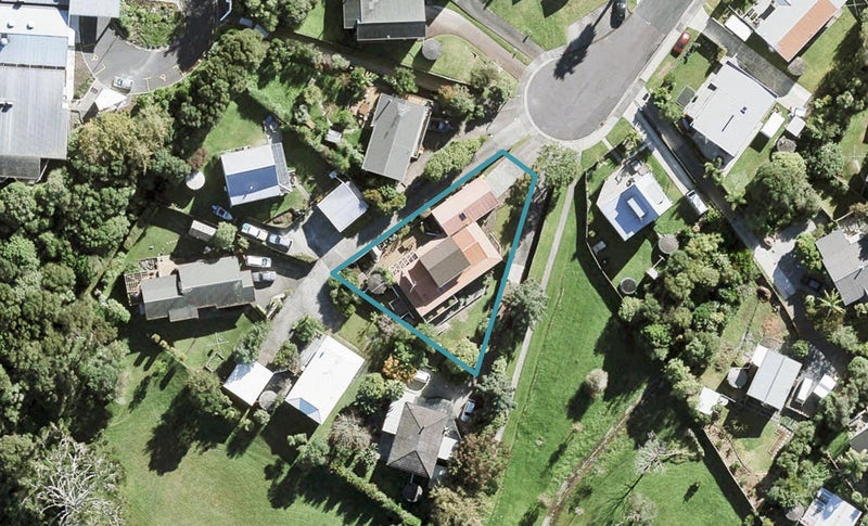 33 Springtime Crescent, Stanmore Bay, Whangaparaoa - Carousel 1
