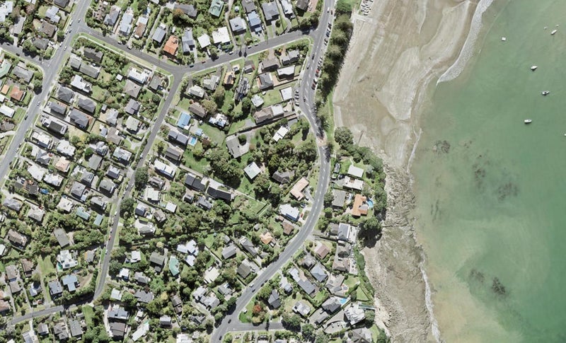 920 Beach Road, Waiake, Auckland - Carousel 1
