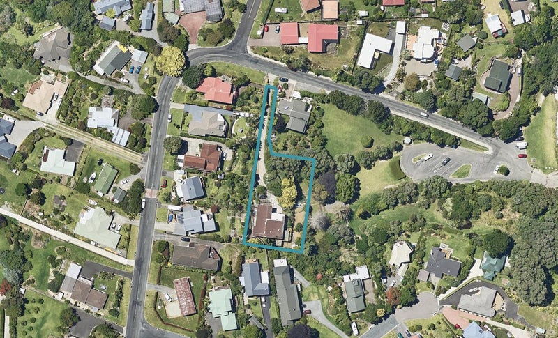 240 Tanners Point Road, Tanners Point, Katikati - Carousel 1