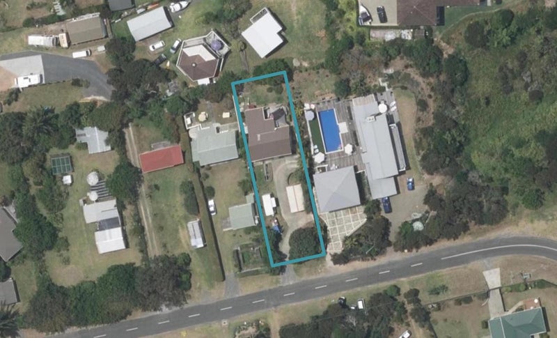 19 Wharfdale Crescent, Mangawhai Heads, Mangawhai - Carousel 1