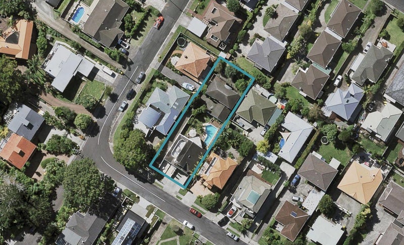 1/15 Pine Ridge Terrace, Hauraki, Auckland - Carousel 1