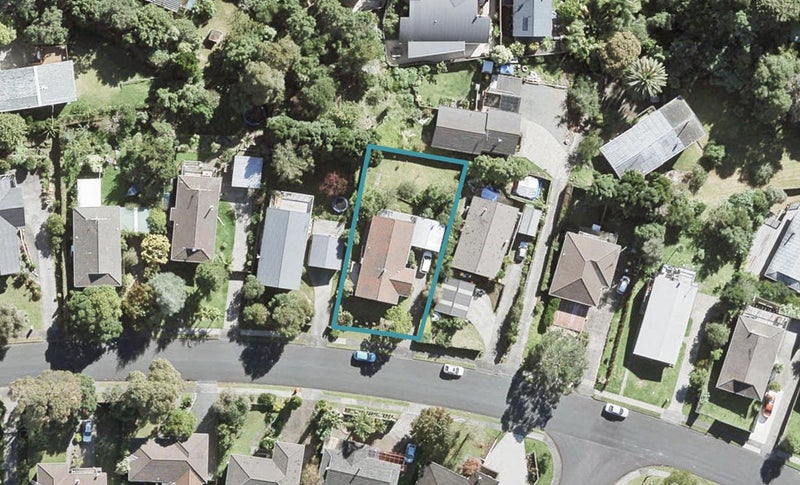 58 Weatherly Road, Torbay, Auckland - Carousel 1