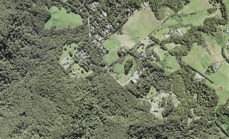 92 Grassmere Road, Henderson Valley, Auckland - Carousel 1