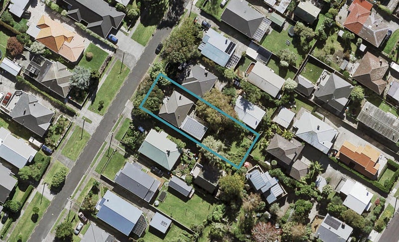 78 Fowlds Avenue, Sandringham, Auckland - Carousel 1