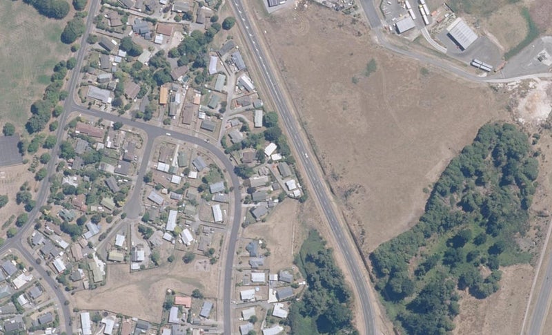 2/99 Arthur Crescent, Hilltop, Taupō - Carousel 1