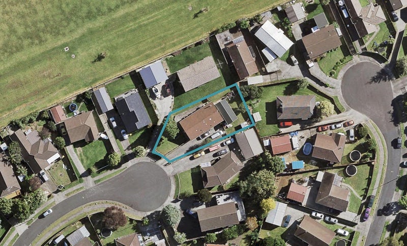 23 Anglers Way, Wattle Downs, Auckland - Carousel 1
