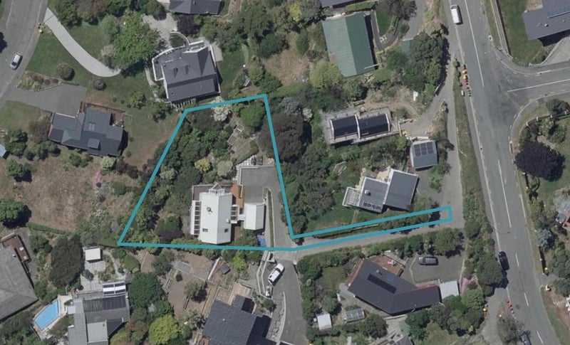 295 Cannon Hill Crescent, Mount Pleasant, Christchurch - Carousel 1