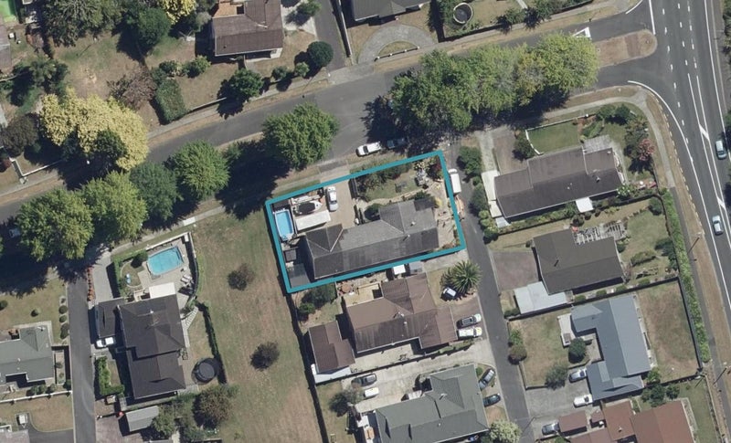 3 Brookview Court, Queenwood, Hamilton - Carousel 1