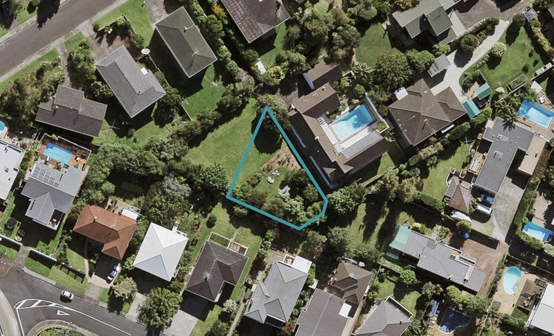 9A McBreen Avenue, Northcote, Auckland - Carousel 1