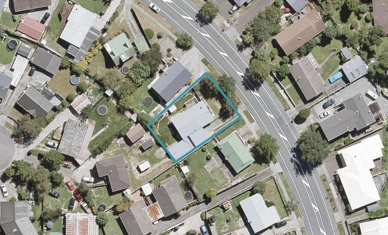 96 Gemstone Drive, Birchville, Upper Hutt - Carousel 1
