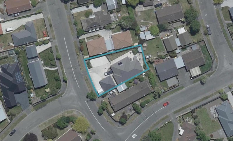 42 Royal Park Drive, Parklands, Christchurch - Carousel 1