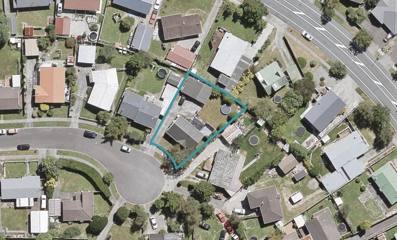 17 Moonstone Grove, Birchville, Upper Hutt - Carousel 1