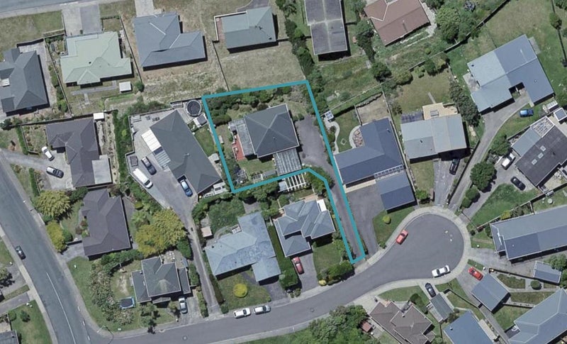 7 Bayswater Place, Newlands, Wellington - Carousel 1