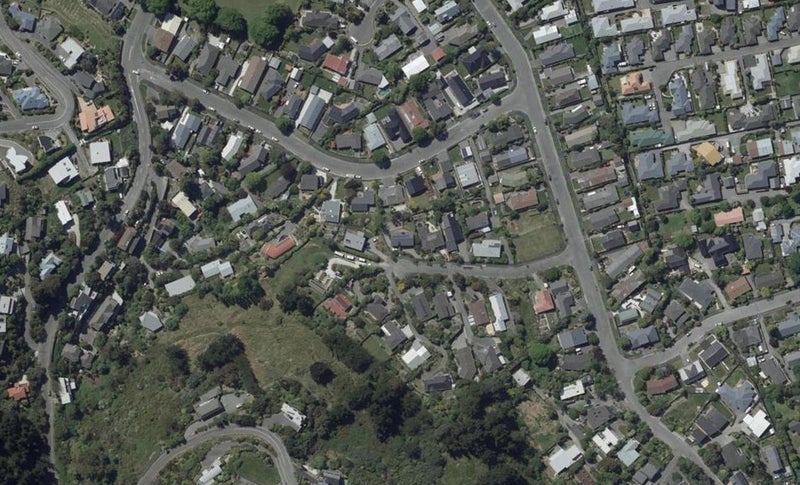8 Roseneath Place, Cashmere, Christchurch - Carousel 1