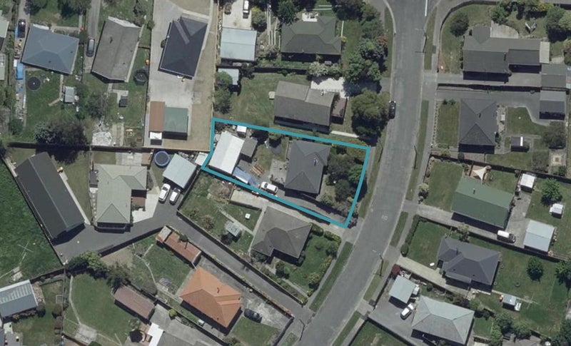 43 Fenchurch Street, Redwood, Christchurch - Carousel 1