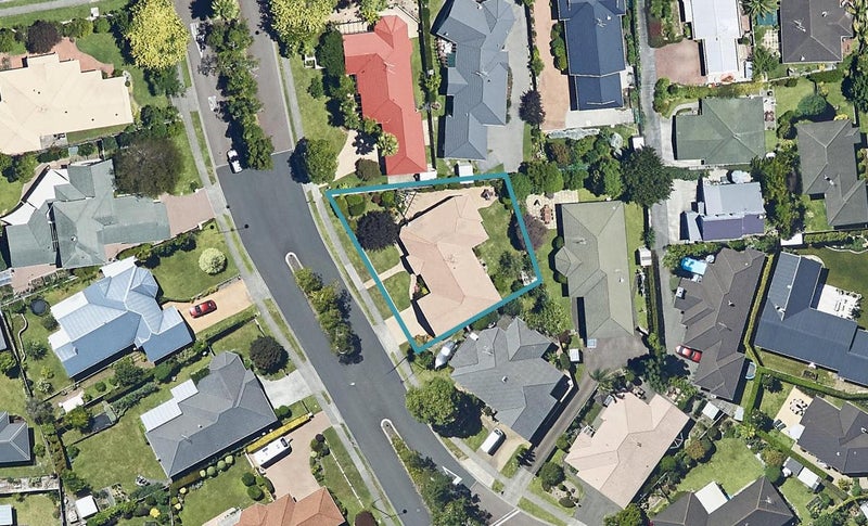 5 St Andrews Drive, Bethlehem, Tauranga - Carousel 1