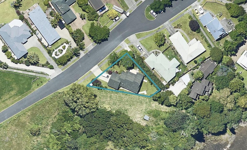 100 College Place, Poike, Tauranga - Carousel 1