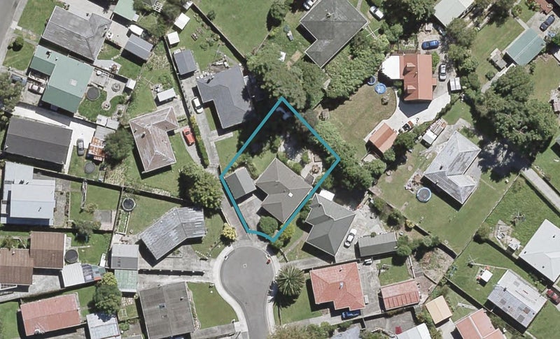 6 Ponderosa Grove, Maoribank, Upper Hutt - Carousel 1