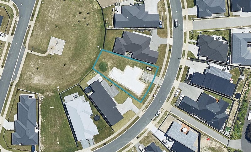 61 Puhirake Crescent, Pyes Pa, Tauranga - Carousel 1