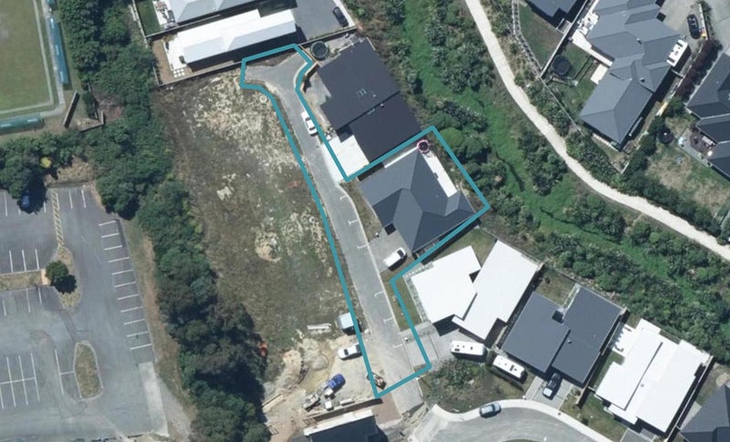 4 Cartographer Way, Whitby, Porirua - Carousel 1
