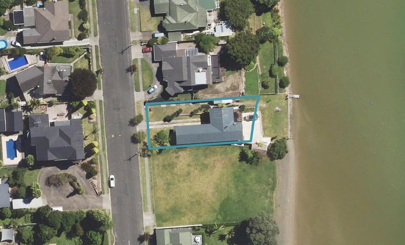 7 Clifford Street, Whataupoko, Gisborne - Carousel 1