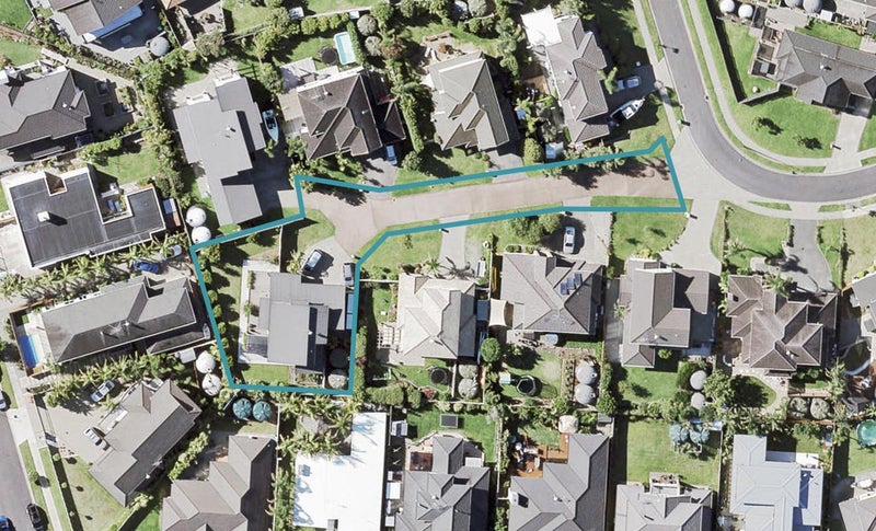 11 Harbourside Court, Beachlands, Auckland - Carousel 1