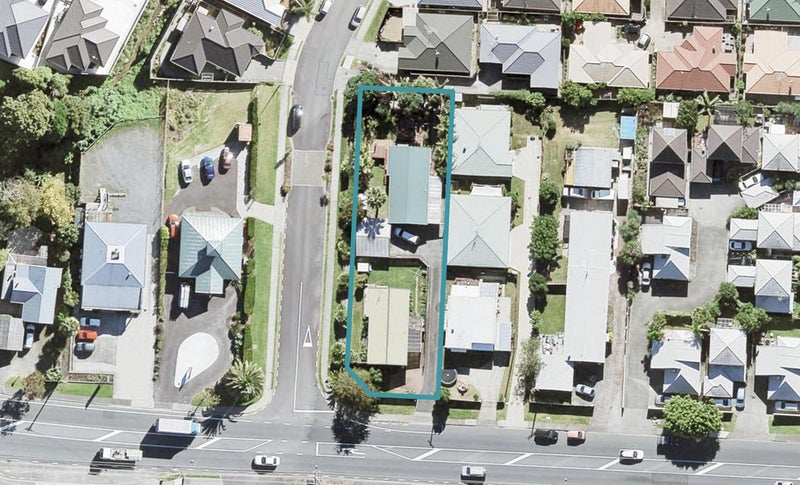 664B Whangaparaoa Road, Stanmore Bay, Whangaparaoa - Carousel 1