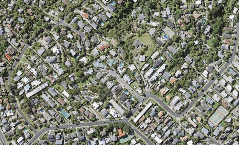 3 Taumata Road, Castor Bay, Auckland - Carousel 1