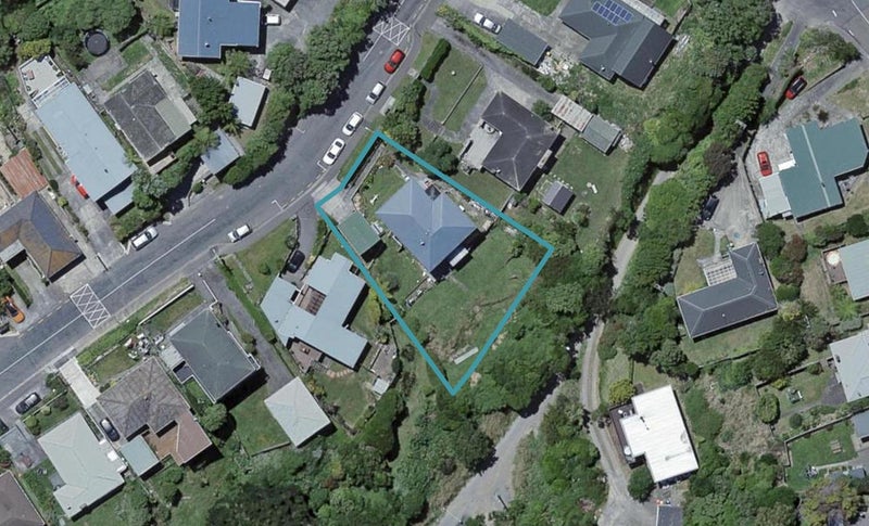 9 Spenmoor Street, Newlands, Wellington - Carousel 1