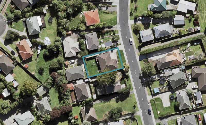 94A Kervil Avenue, Te Atatu Peninsula, Auckland - Carousel 1