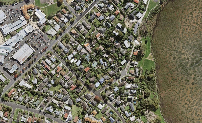 10 Arahia Street, Northcote, Auckland - Carousel 1