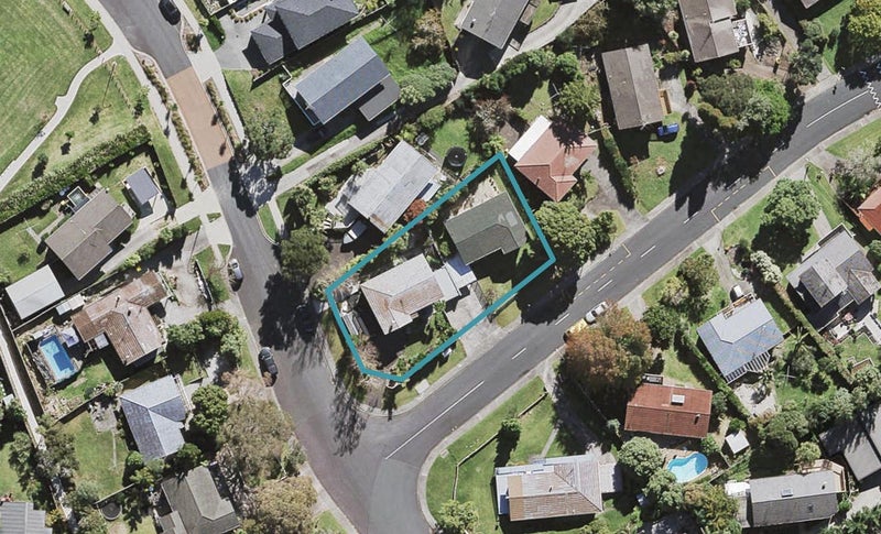 2/37 Contessa Drive, Glenfield, Auckland - Carousel 1