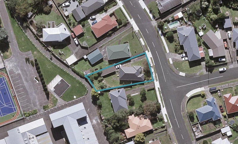 12 Belair Avenue, Blagdon, New Plymouth - Carousel 1