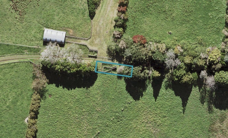 8 Wai Place, Westgate, Auckland - Carousel 1