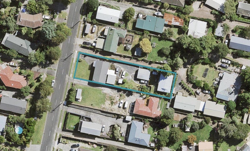 72 Woodglen Road, Glen Eden, Auckland - Carousel 1