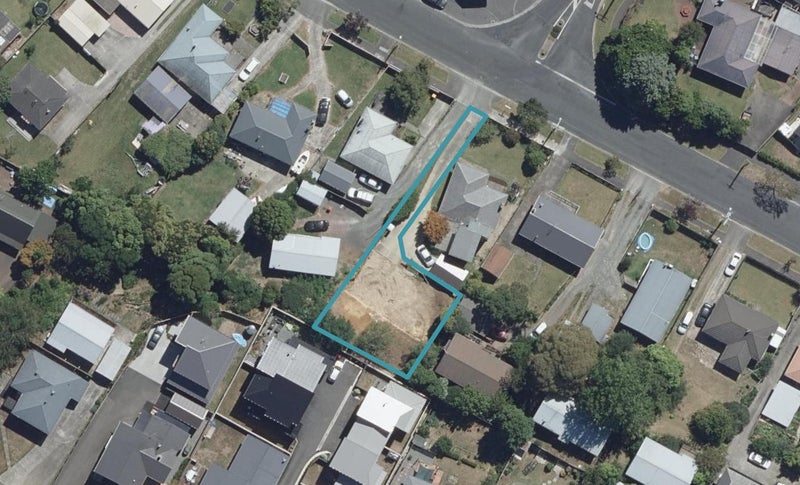14A Glenview Terrace, Glenview, Hamilton - Carousel 1