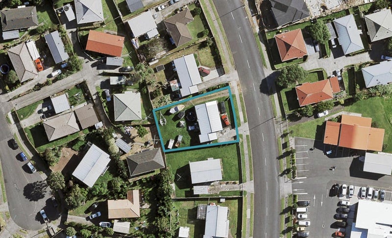 76 Maplesden Drive, Clendon Park, Auckland - Carousel 1