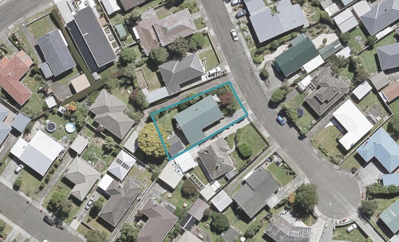 10 Parera Grove, Heretaunga, Upper Hutt - Carousel 1